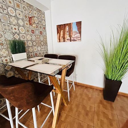 Nice Boutique Flat With Terrace فوينخيرولا المظهر الخارجي الصورة